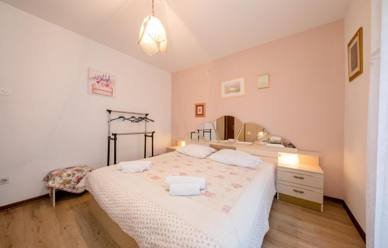 Apartments Vladimir 2836 Palit Dış mekan fotoğraf